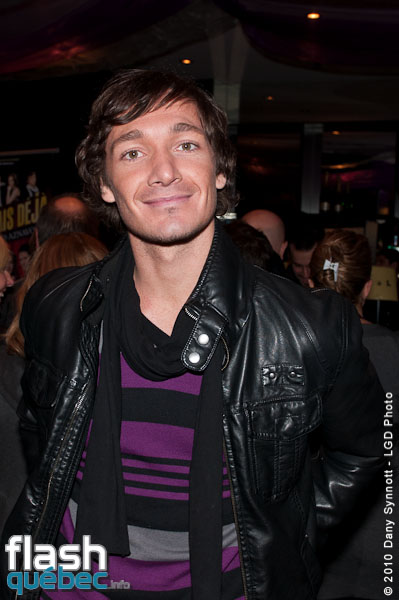JE_M_VOYAIS_DEJA_Premiere_13oct20108