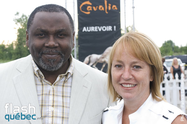 Maka Kotto et Caroline St-Hilaire (mairesse de la ville de Longueuil) - PremiÃ¨re du magnifique spectacle de Cavalia au Quartier dix-trente sous les chapiteaux - Aucune utilisation permise de cette image n\'est permise sans l\'autorisation Ã©crite du photographe - patrick@flashquebec.info