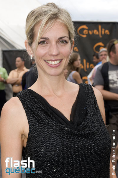 Jacynthe RenÃ© - PremiÃ¨re du magnifique spectacle de Cavalia au Quartier dix-trente sous les chapiteaux - Aucune utilisation permise de cette image n\'est permise sans l\'autorisation Ã©crite du photographe - patrick@flashquebec.info