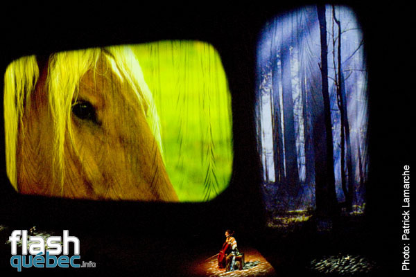 PremiÃ¨re du magnifique spectacle de Cavalia au Quartier dix-trente sous les chapiteaux - Aucune utilisation permise de cette image n\'est permise sans l\'autorisation Ã©crite du photographe - patrick@flashquebec.info