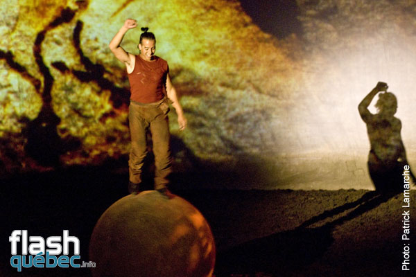 PremiÃ¨re du magnifique spectacle de Cavalia au Quartier dix-trente sous les chapiteaux - Aucune utilisation permise de cette image n\'est permise sans l\'autorisation Ã©crite du photographe - patrick@flashquebec.info