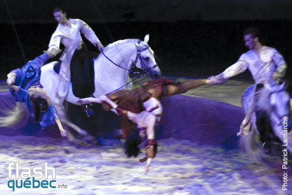 PremiÃ¨re du magnifique spectacle de Cavalia au Quartier dix-trente sous les chapiteaux - Aucune utilisation permise de cette image n\'est permise sans l\'autorisation Ã©crite du photographe - patrick@flashquebec.info