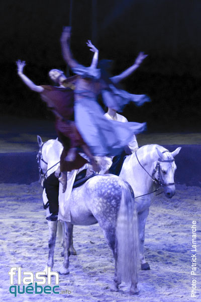 PremiÃ¨re du magnifique spectacle de Cavalia au Quartier dix-trente sous les chapiteaux - Aucune utilisation permise de cette image n\'est permise sans l\'autorisation Ã©crite du photographe - patrick@flashquebec.info