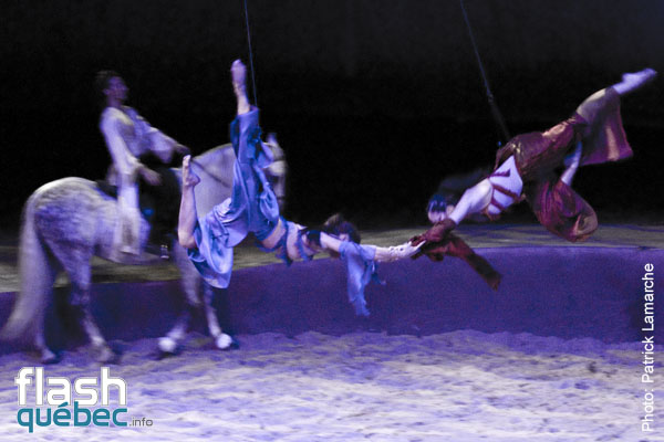 PremiÃ¨re du magnifique spectacle de Cavalia au Quartier dix-trente sous les chapiteaux - Aucune utilisation permise de cette image n\'est permise sans l\'autorisation Ã©crite du photographe - patrick@flashquebec.info