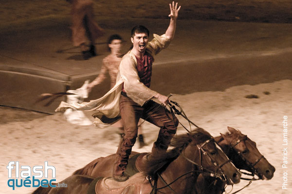 PremiÃ¨re du magnifique spectacle de Cavalia au Quartier dix-trente sous les chapiteaux - Aucune utilisation permise de cette image n'est permise sans l'autorisation Ã©crite du photographe - patrick@flashquebec.info