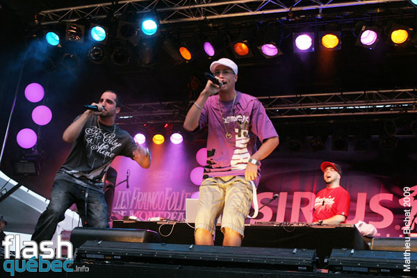 Spectacle de L'Assemblee, le 9 aout 2009, en cloture des 21emes Francofolies de Montreal. Utilisation quelle qu'elle soit strictement interdite sans l'accord de l'auteur matthieu@flashquebec.info.