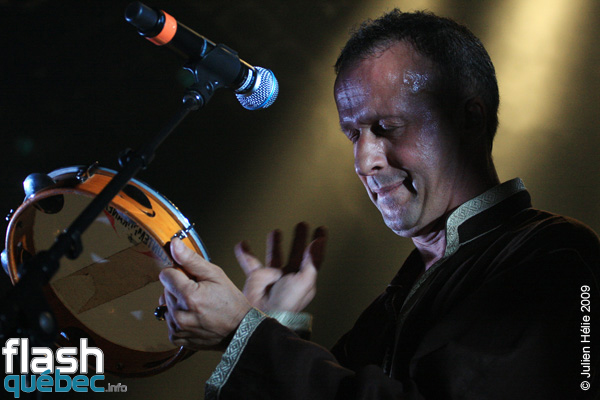 Spectacle de la formation  Orchestre National de BarbÃ¨s (France / AlgÃ©rie / Maroc)  dans le cadre du Festival International des Nuits d'Afrique de MontrÃ©al, le 16 Juillet au Metropolis. Utilisation quelle qu'elle soit strictement interdite sans l'accord de l'auteur spiritpictures@hotmail.fr.