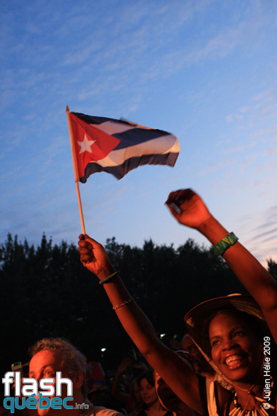 Spectacle de la formation Anacaona (Cuba) dans le cadre du Festival International des Nuits d'Afrique de MontrÃ©al, le 25 juillet 2009 Place Ãmilie-Gamelin.