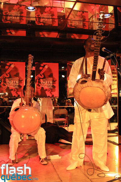 Spectacle de la formation  Balla Tounkara (Mali) dans le cadre du Festival International des Nuits d'Afrique de Montreal, le 15 Juillet au Club Balattou.