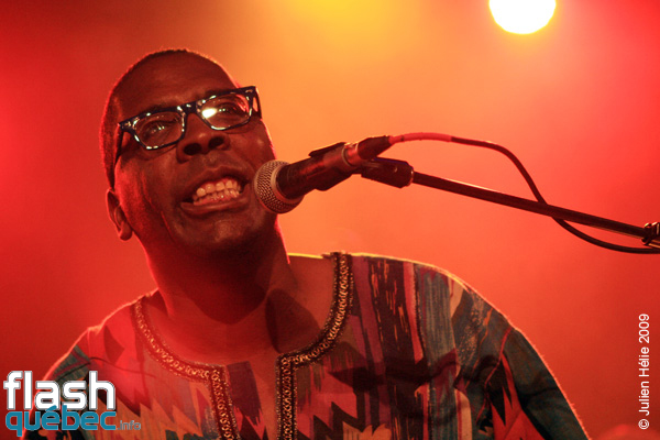 Spectacle de la formation Novalima (PÃ©rou) dans le cadre du Festival International des Nuits d'Afrique de MontrÃ©al, le 21 Juillet au Lion d'or. Utilisation quelle qu'elle soit strictement interdite sans l'accord de l'auteur spiritpictures@hotmail.fr.
