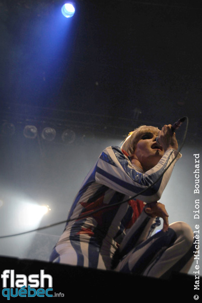 Spectacle de la formation Patrick et les Brutes, le 5 aout 2009, sur la scene de la Zone Molson Dry des 21eme Francofolies de Montreal. Utilisation quelle qu'elle soit strictement interdite sans l'accord de l'auteure ma_di_bou@hotmail.com.