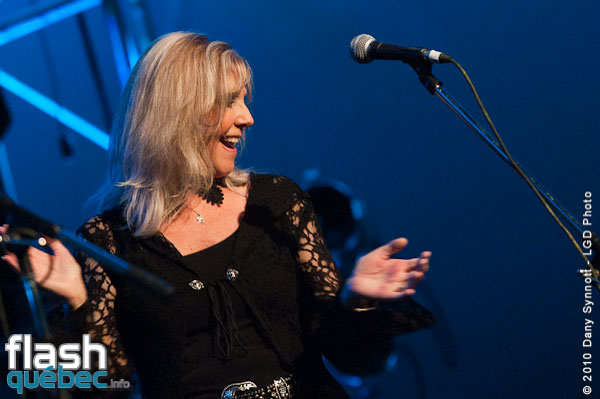 renee_martel_festival_cirque_vaudreuil_10071012
