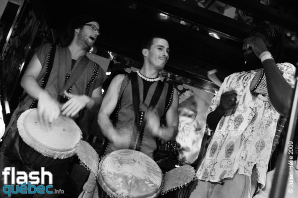Spectacle de la formation TaafÃ© Fanga (Afrique de l'Ouest / Qc) et Habana CafÃ© (Cuba) dans le cadre du Festival International des Nuits d'Afrique de MontrÃ©al, le 19 Juillet au Club Balattou.