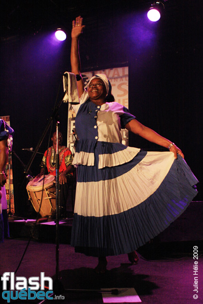 Spectacle de la formation Umalali (BÃ©lize) dans le cadre du Festival International des Nuits d'Afrique de MontrÃ©al, le 15 Juillet au Kola Note.

Le projet Umalali, des chants traditionnels de femmes Garifuna ponctuÃ©s de touches de jazz, de funk, de rock et de blues, rÃ©vÃ¨le le quotidien de ce peuple minoritaire prÃ©sent au BÃ©lize, au Guatemala et au Honduras.