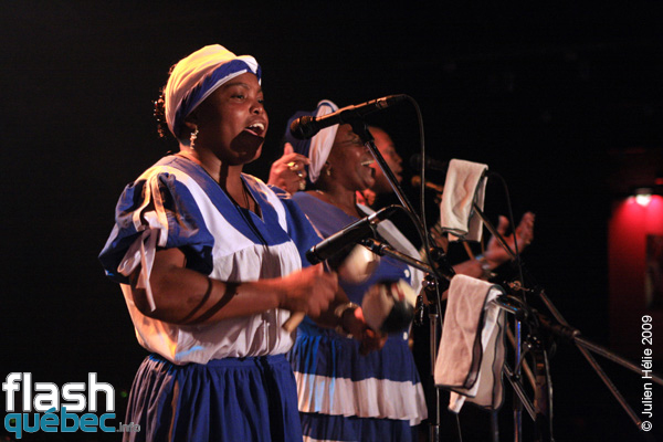 Spectacle de la formation Umalali (BÃ©lize) dans le cadre du Festival International des Nuits d'Afrique de MontrÃ©al, le 15 Juillet au Kola Note.

Le projet Umalali, des chants traditionnels de femmes Garifuna ponctuÃ©s de touches de jazz, de funk, de rock et de blues, rÃ©vÃ¨le le quotidien de ce peuple minoritaire prÃ©sent au BÃ©lize, au Guatemala et au Honduras.