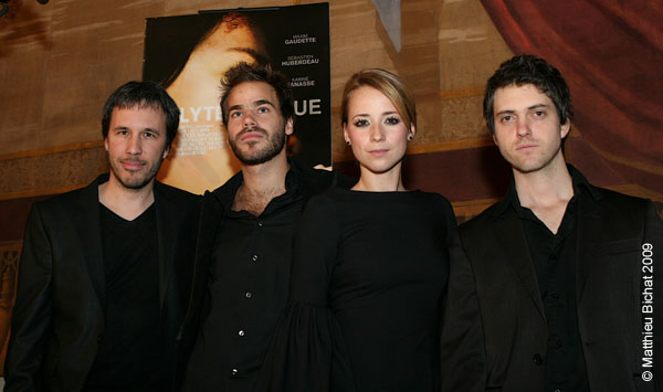 Denis Villeneuve (realisateur), Sebastien Huerdeau (comedien), Karine Vanasse (comedienne et coproductrice) et Maxim Gaudette (comedien). Premiere du film POLYTECHNIQUE au Cinema Imperial de Montreal, le 2 fevrier 2009.