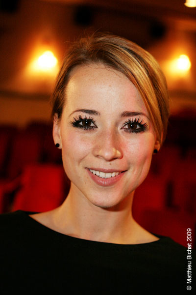 Karine Vanasse. Premiere du film POLYTECHNIQUE au Cinema Imperial de Montreal, le 2 fevrier 2009.
