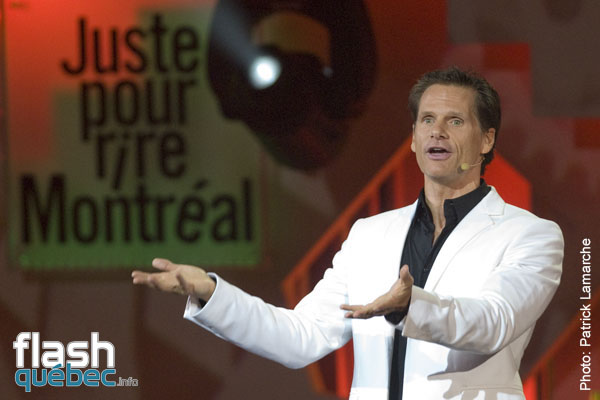 FranÃ§ois Morency - Gala Juste pour rire animÃ© par FranÃ§ois Morency - Festival juste pour Rire 2010 - ThÃ©atre St-Denis - 9 juillet 2010 - Utilisation quelle qu\'elle soit strictement interdite sans l\'accord Ã©crite de l\'auteur - patrick@flashquebec.info