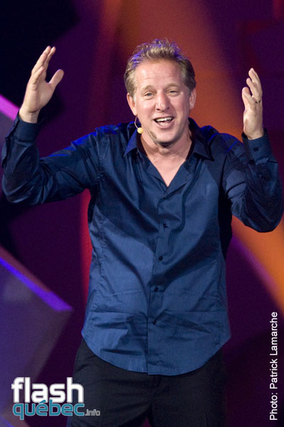 FranÃ§ois Massicotte - Gala Juste pour rire animÃ© par FranÃ§ois Morency - Festival juste pour Rire 2010 - ThÃ©atre St-Denis - 9 juillet 2010 - Utilisation quelle qu'elle soit strictement interdite sans l'accord Ã©crite de l'auteur - patrick@flashquebec.info