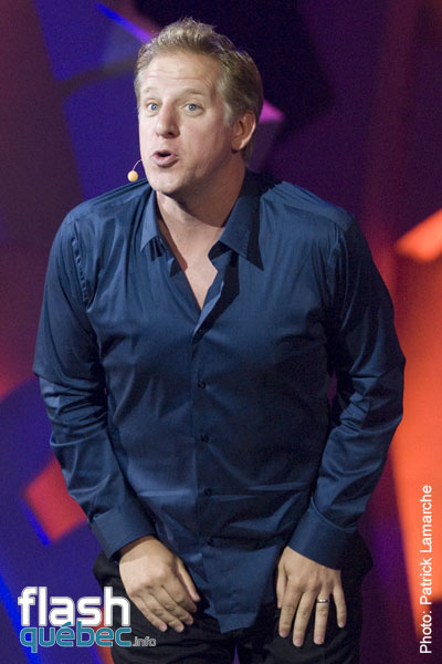 FranÃ§ois Massicotte - Gala Juste pour rire animÃ© par FranÃ§ois Morency - Festival juste pour Rire 2010 - ThÃ©atre St-Denis - 9 juillet 2010 - Utilisation quelle qu'elle soit strictement interdite sans l'accord Ã©crite de l'auteur - patrick@flashquebec.info