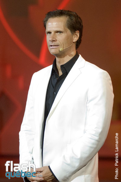 FranÃ§ois Morency - Gala Juste pour rire animÃ© par FranÃ§ois Morency - Festival juste pour Rire 2010 - ThÃ©atre St-Denis - 9 juillet 2010 - Utilisation quelle qu'elle soit strictement interdite sans l'accord Ã©crite de l'auteur - patrick@flashquebec.info