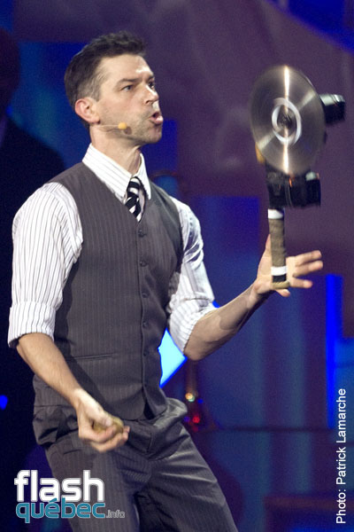 Mark the Knife - Gala de Gregory Charles dans le cadres du Festival Juste pour rire 2010 - aucune utilisation permise sans l\'autorisation Ã©crite de l\'auteur - patrick@flashquebec.info