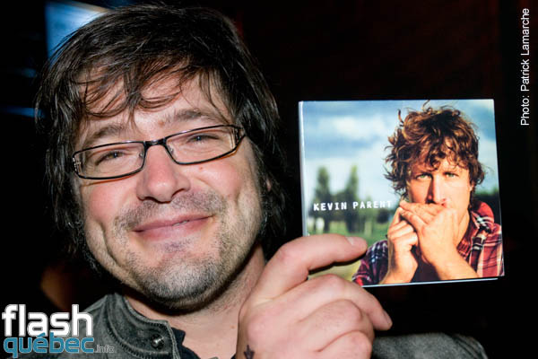 Papillon au lancement de Kevin Parent - ThÃ©Ã¢tre Plaza - 13 octobre 2009 - aucune utilisation permise sans l\'autorisation Ã©crite de l\'auteur - patrick@flashquebec.info