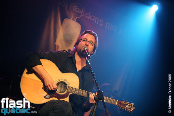 Lancement de l'Album -Un toi dans ma tete- de Luc De Larochelliere, a l'Espace Dell'Arte de Montreal, le 26 aout 2009. Utilisation quelle qu'elle soit strictement interdite sans l'accord de l'auteur matthieu@flashquebec.info.
