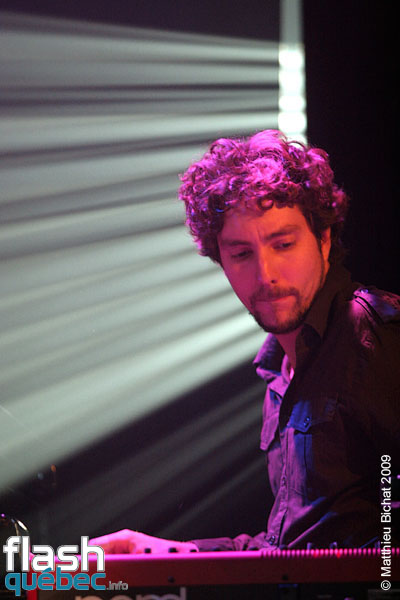 Lancement de l'Album -Un toi dans ma tete- de Luc De Larochelliere, a l'Espace Dell'Arte de Montreal, le 26 aout 2009. Utilisation quelle qu'elle soit strictement interdite sans l'accord de l'auteur matthieu@flashquebec.info.