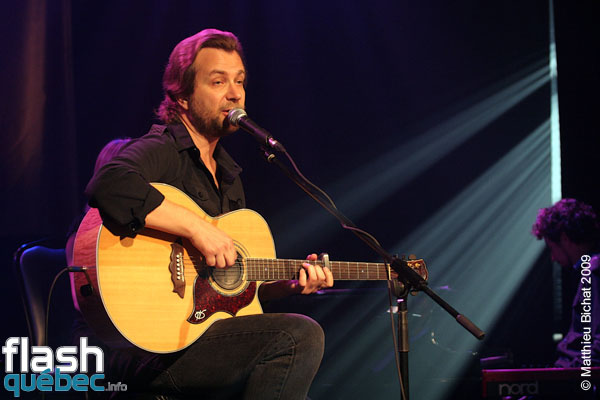 Lancement de l'Album -Un toi dans ma tete- de Luc De Larochelliere, a l'Espace Dell'Arte de Montreal, le 26 aout 2009. Utilisation quelle qu'elle soit strictement interdite sans l'accord de l'auteur matthieu@flashquebec.info.