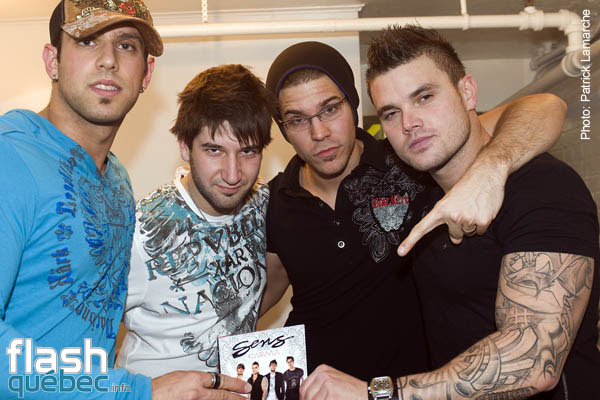 Aless Labasi (guitariste), Christian Alary ( Batterie).Pier-Alexandre Plouffe (Bass),Tommy Boulanger (Voix),  du groupe Sens Ã  leur lancement de l'album Karma - 9 mars - National - aucune utilisation permise sans autorisation Ã©crite de l'auteur - patrick@flashquebec.info