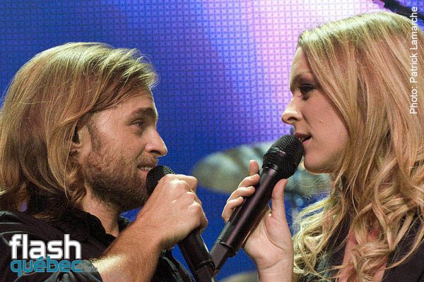 Boom et Annie Villeneuve au lancement de Rock le QuÃ©bec de Boom Desjardins au Metropolis de MontrÃ©al le 7 octobre 2009. - Aucune utilisation permise sans autorisation Ã©crite de l\'auteur - patrick@flashquebec.info.