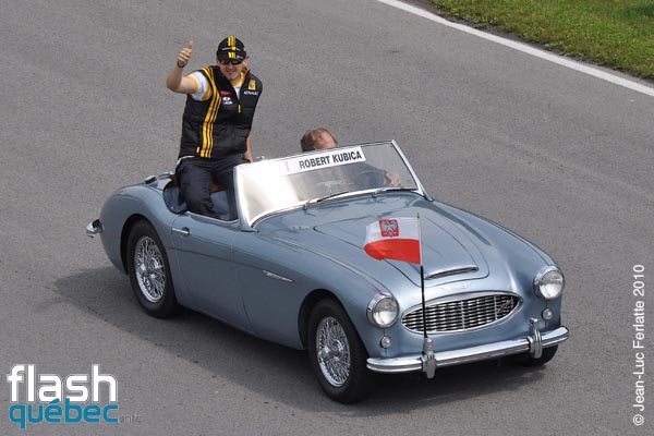 ROBERT KUBICA (Renault F1 Team). Parade des Pilotes de Formule 1 du GRAND PRIX DU CANADA 2010, sur le Circuit Gilles Villeneuve de Montreal, le 13 juin 2010. Utilisation quelle qu'elle soit strictement interdite sans l'accord du photographe www.matthieubichat.com