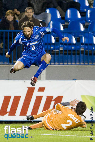 Impact (2)  VS Porto Rico (1) - demi-finale de la USL - 1 octobre 2009 - flashquebec.info - CorusSports.com