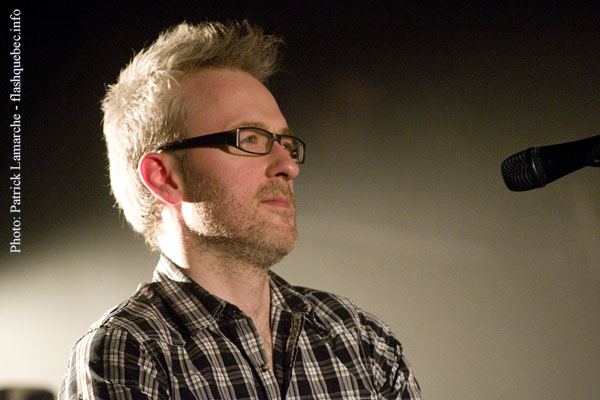 PremiÃ¨re montrÃ©alaise de Marie-Pierre Arthur au Latulipe - 21 mai 2009
