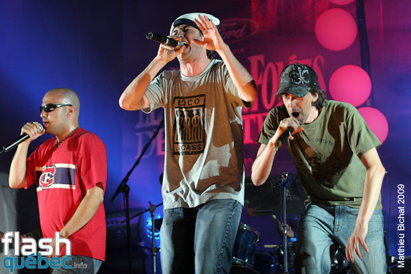Spectacle de Loco Locass lors du Rap Party des Francos, le 9 aout 2009, pour la cloture des 21emes Francofolies de Montreal. Utilisation quelle qu'elle soit strictement interdite sans l'accord de l'auteur matthieu@flashquebec.info.