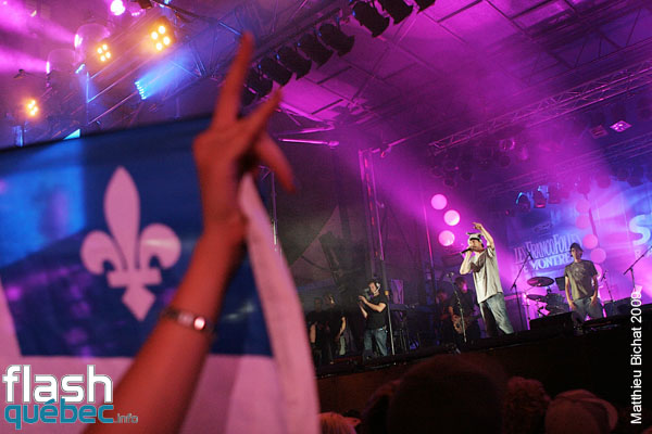 Spectacle de Loco Locass lors du Rap Party des Francos, le 9 aout 2009, pour la cloture des 21emes Francofolies de Montreal. Utilisation quelle qu'elle soit strictement interdite sans l'accord de l'auteur matthieu@flashquebec.info.
