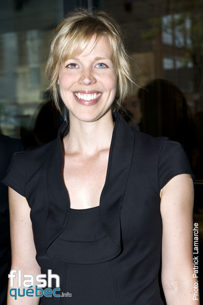 Elisabeth Locas  - PremiÃ¨re tapis rouge du film FiliÃ¨re 13 rÃ©alisÃ© par Patrick Huard - CinÃ©ma ImpÃ©rial - 2 aout 2010 - aucune utilisation permise sans l'autorisation Ã©crite de l'auteur - patrick@flashquebec.info