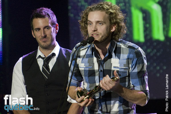 Nicolas Pellerin et les grands hurleurs - Album de l'annÃ©e traditionnel - L'autre gala de l'Adisq 2010 - 1 novembre 2010 - Metropolis de MontrÃ©al - aucune utilisation permise sans autorisation de l'auteur - patrick@flashquebec.info