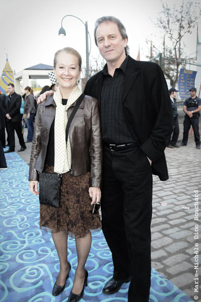 cirque_du_soleil_OVO_tapis_bleu_08050928